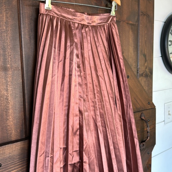ALLEGRA K SATIN PLEATED MAXI SKIRT SIZE XS e32 - Picture 2 of 7